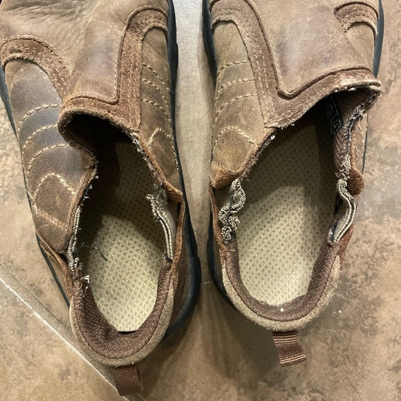 Keen Boy’s Brixen Waterproof Slip on Mules - Picture 8 of 9